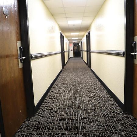 Super 8 By Wyndham Richmond Airport Va Hotel Sandston Ngoại thất bức ảnh